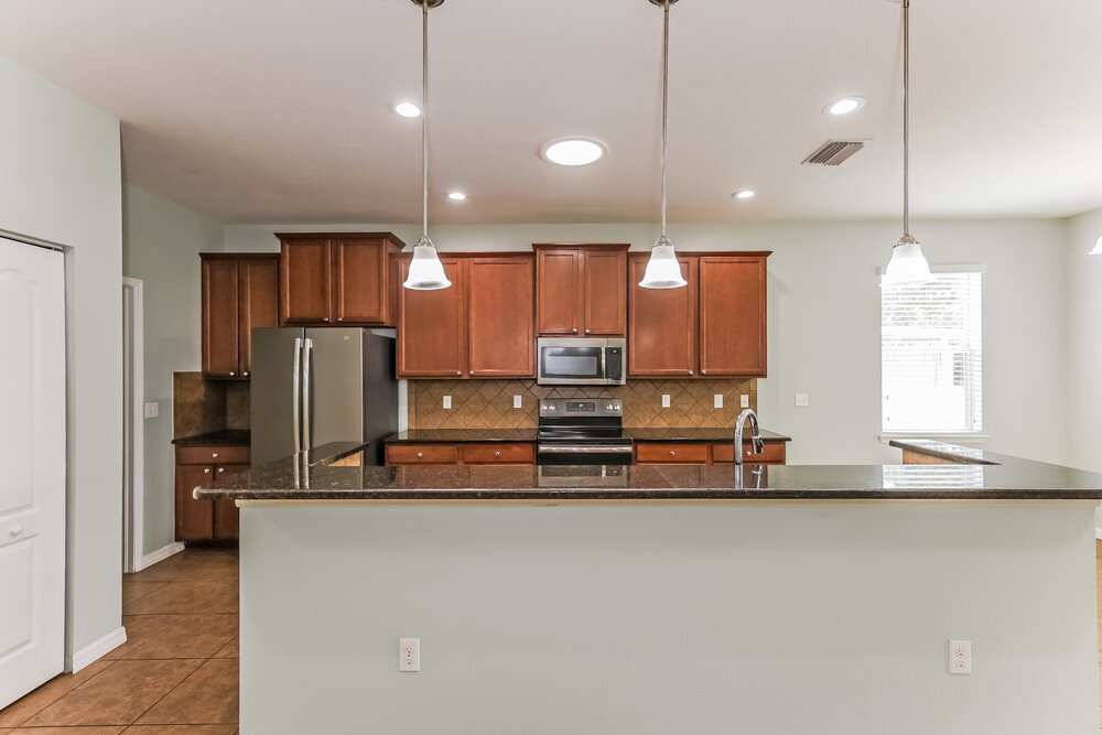 Building Photo - 6442 Twin Bridges Dr