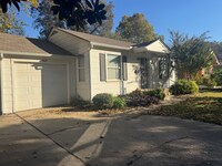 Building Photo - 1107 W Apache St