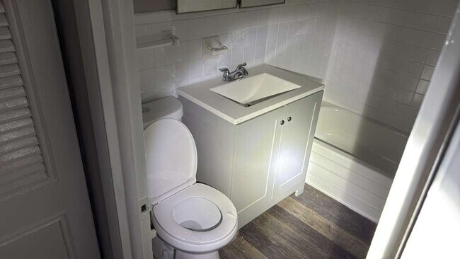 Building Photo - 13540 Superior Rd