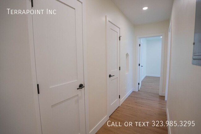 Building Photo - 1038 Westmoreland Ave