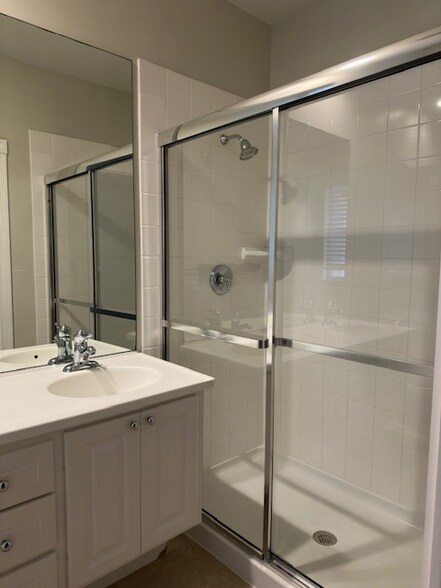 Building Photo - 11833 Nautica Dr