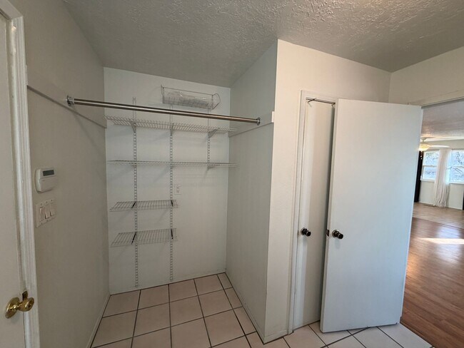 Building Photo - 3 Bedroom Single Story Home Available Near Academy Rd NW & Ventura St NE!