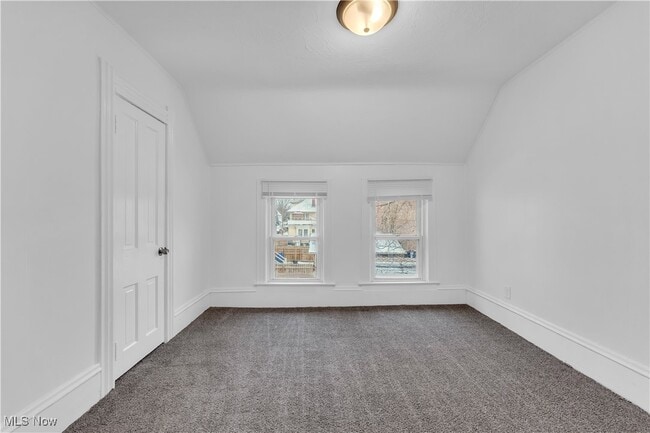 Building Photo - 9618 Willard Ave