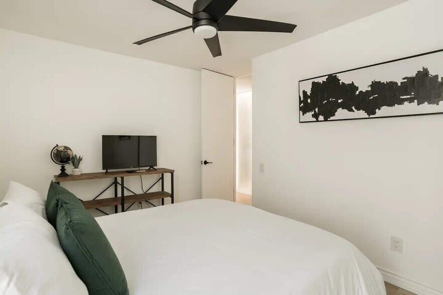 Building Photo - 1773 Torrance St