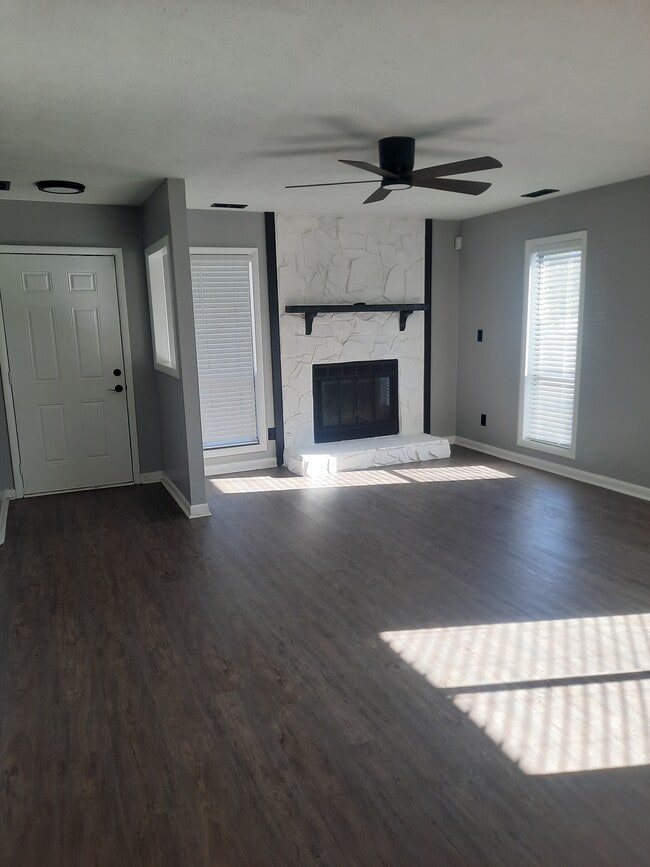 Building Photo - 6921 Timberwood Dr