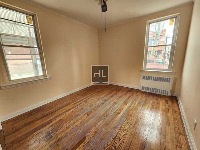 Building Photo - KINGS HIGHWAY