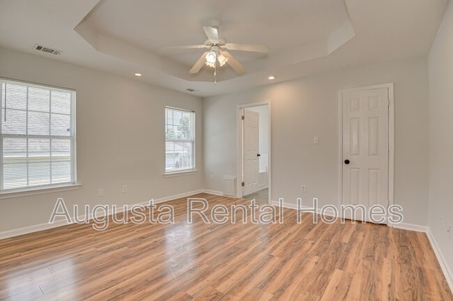Building Photo - 409 Urial Dr