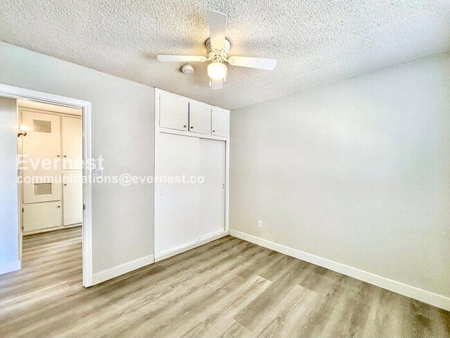 Building Photo - 1434 Plaza del Amo