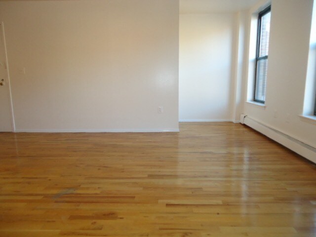 Building Photo - 203 S Portland Ave