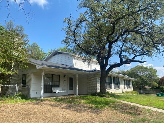 Primary Photo - LARGE 4 BEDROOM BELTON ISD