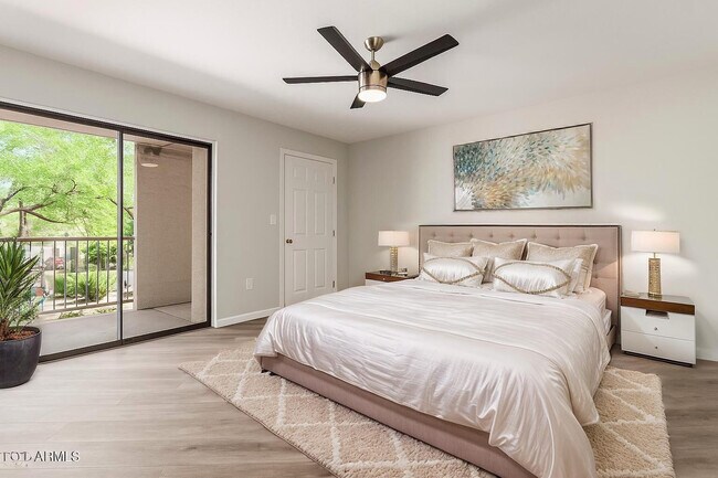 Building Photo - 9460 E Mission Ln