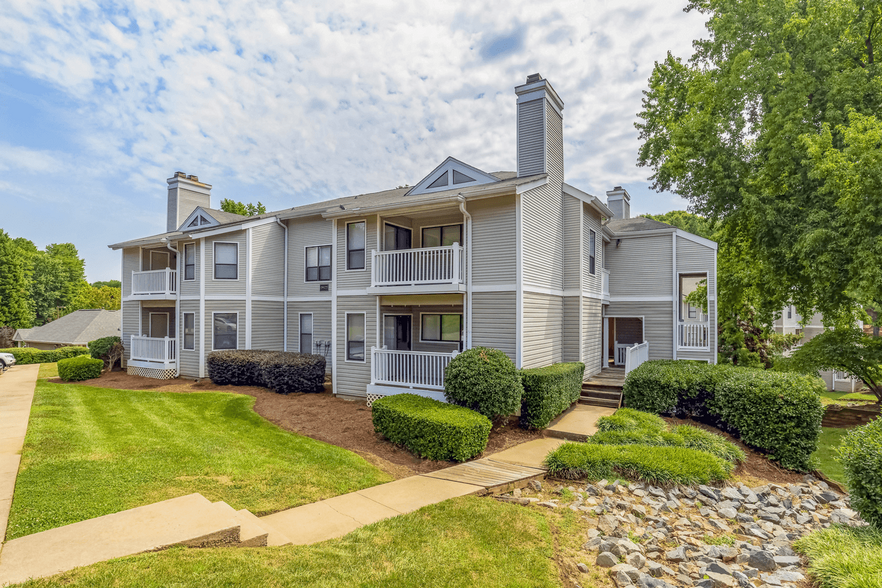 Primary Photo - Bridges at Mallard Creek Apartment Homes