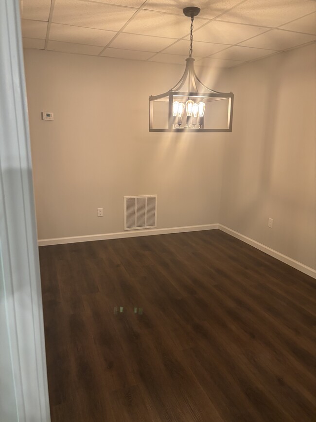 Building Photo - 131 Alexander Dr