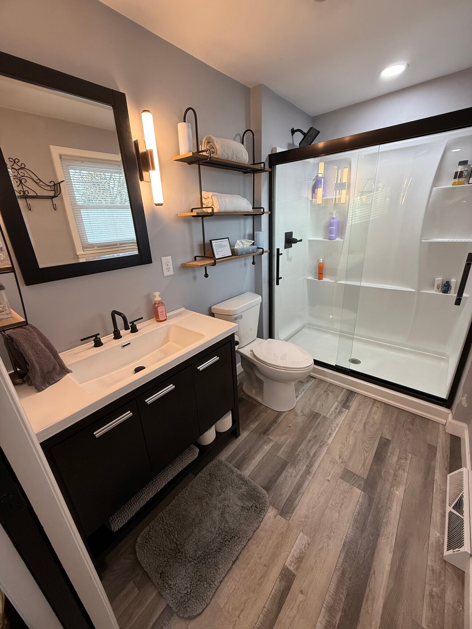 Building Photo - 1513 Rockdale St