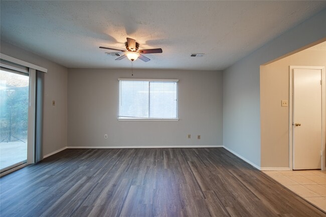 Building Photo - 8319 Wind Willow Dr