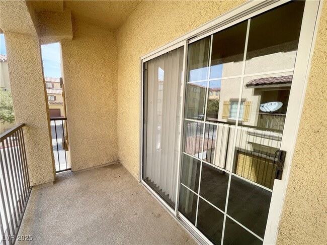 Building Photo - 5945 Palmilla St