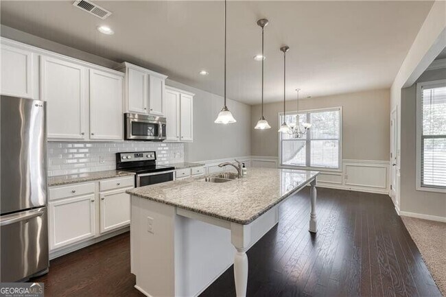 Building Photo - 5216 Apple Grove Rd NE