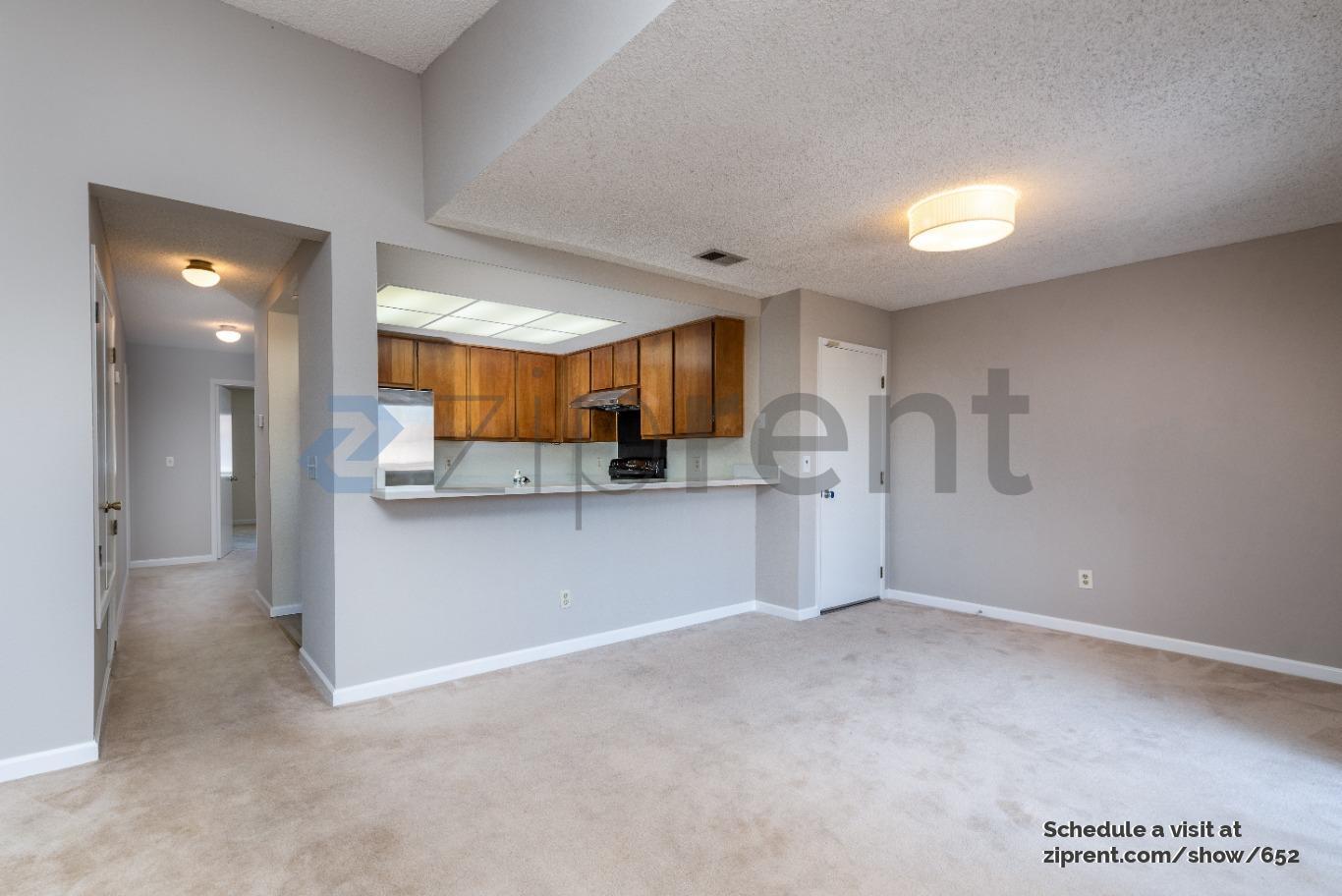 Building Photo - 151 Silcreek Dr
