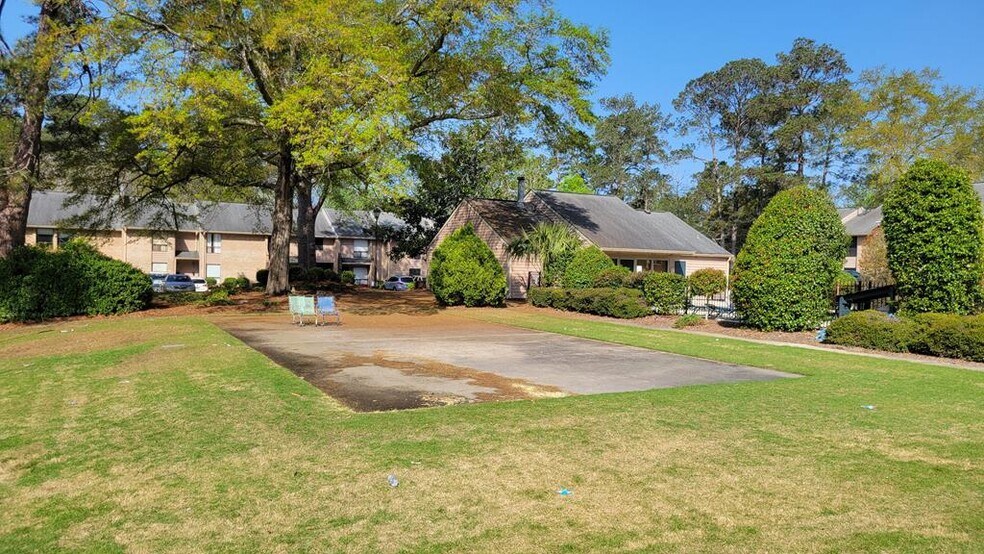 Building Photo - 4312 Old Macon Rd