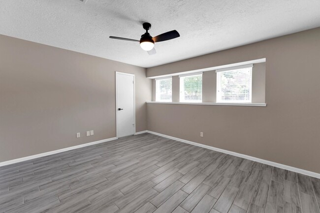 Building Photo - 27013 S Pyeatt Ln