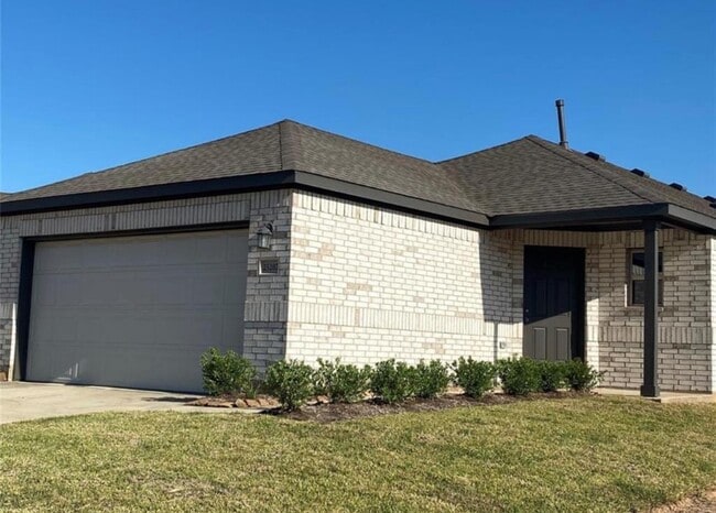 Building Photo - 25202 Pomegranate Pl