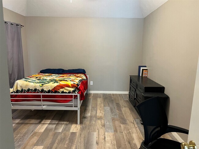 Building Photo - 14526 Grove Estates Ln