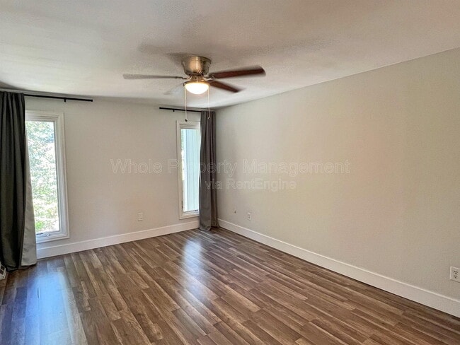 Building Photo - 3032 S Macon Cir