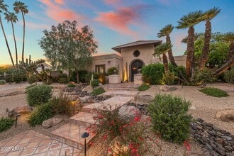 Building Photo - 7620 E Vía Del Placito