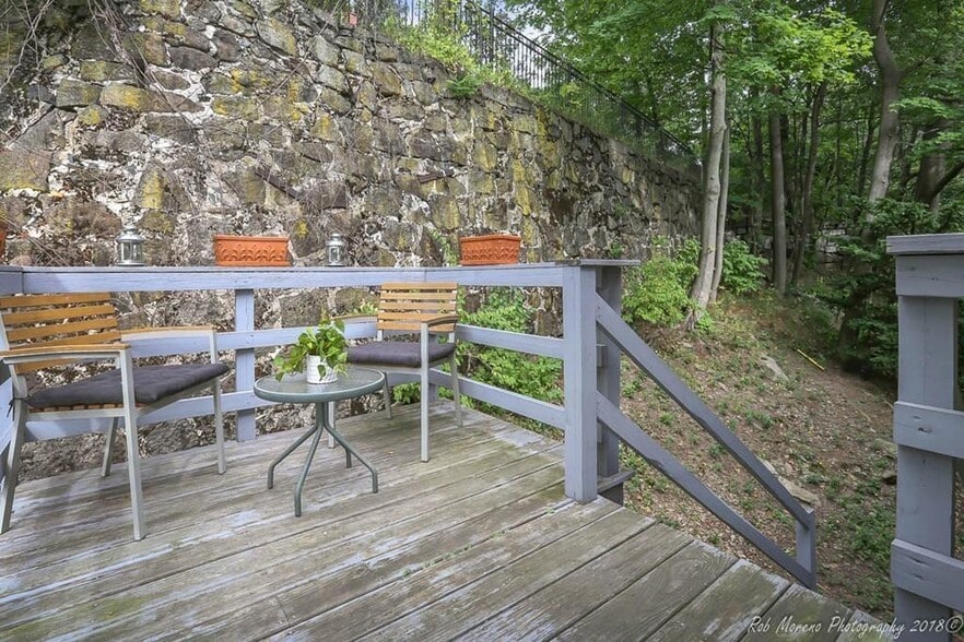 Building Photo - 2 Wolcott Park