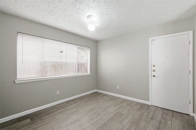 Building Photo - 3611 Macon Pl Ct