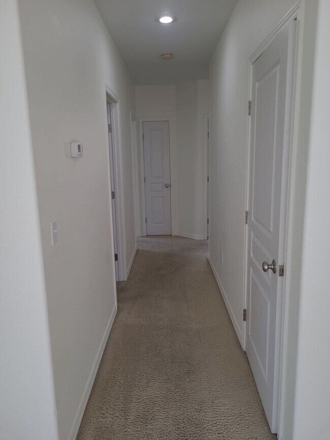 Building Photo - 1/2 OFF OCTOBER RENT - Sage Vista Home wit...