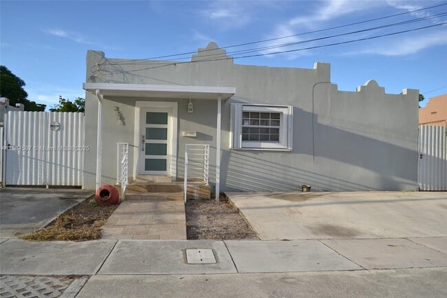 Primary Photo - 3501 NW 14th Terrace