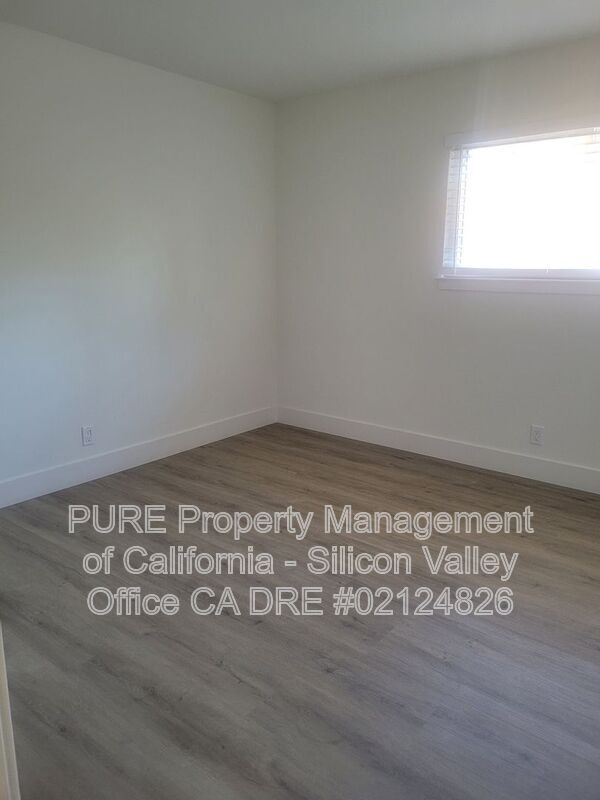 Building Photo - 3420 Pitcairn Way