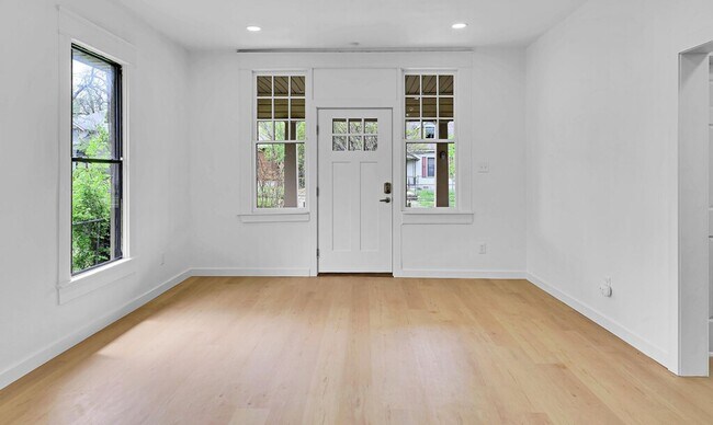 Building Photo - Well-maintained 3BD 2BA Home in Waco