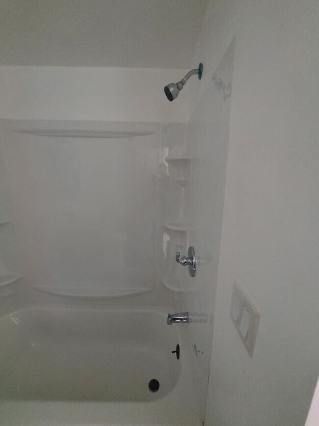 Building Photo - Charming Tacoma Home on a Peaceful Corner Lot!