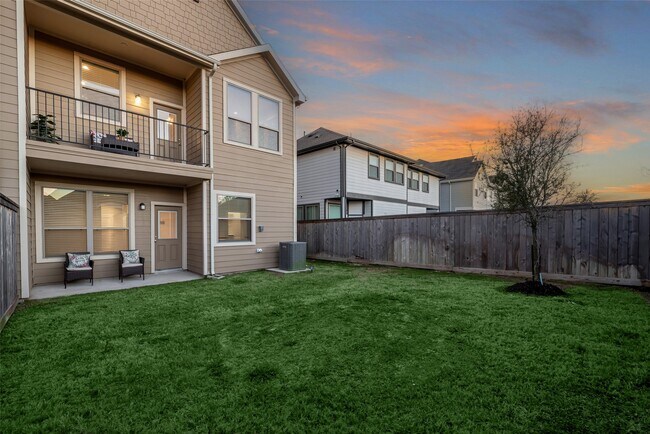 Building Photo - 15027 Red Dam Trl