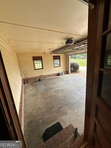 Building Photo - 145 Redwood Cir