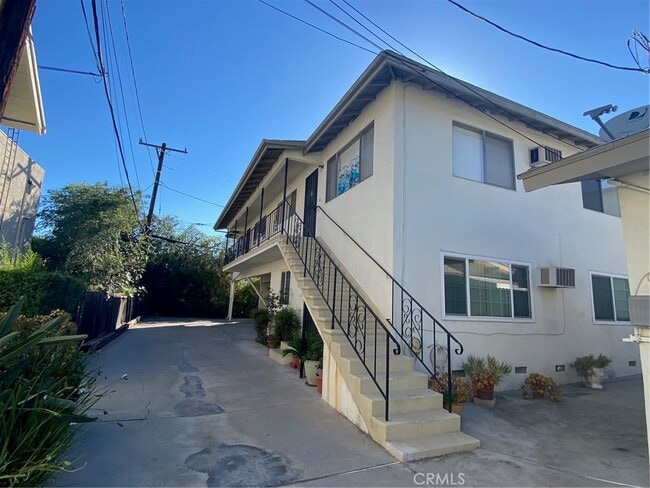 Building Photo - 415 N 2nd St