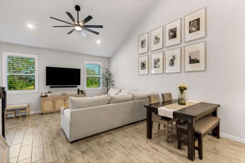 Building Photo - 5606 Silverbridge Trl