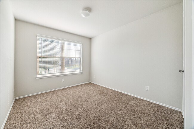 Building Photo - 23618 Bluewood Trace