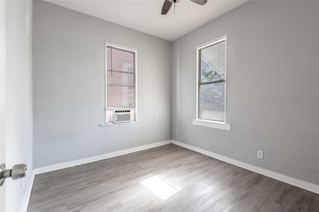 Building Photo - 1508 J H Clouser St