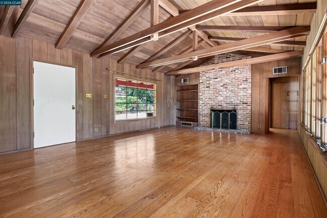 Building Photo - 755 Glenside Dr