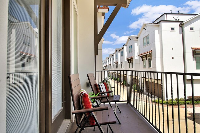 Building Photo - 1221 Bonner St