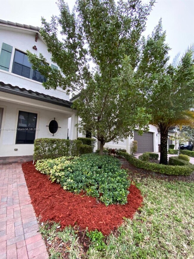 Building Photo - 9823 W 34th Ln