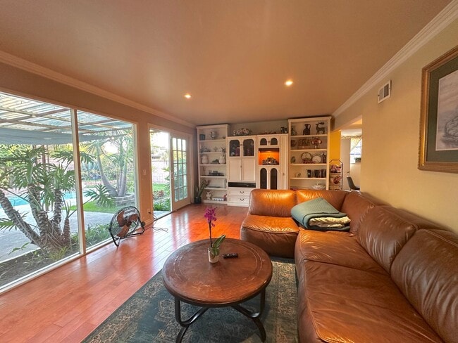 Primary Photo - Beautiful 4 Bed / 3 Bath Home in Garden Grove For Rent