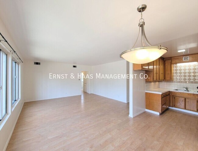 Building Photo - 1250 E Ocean Blvd