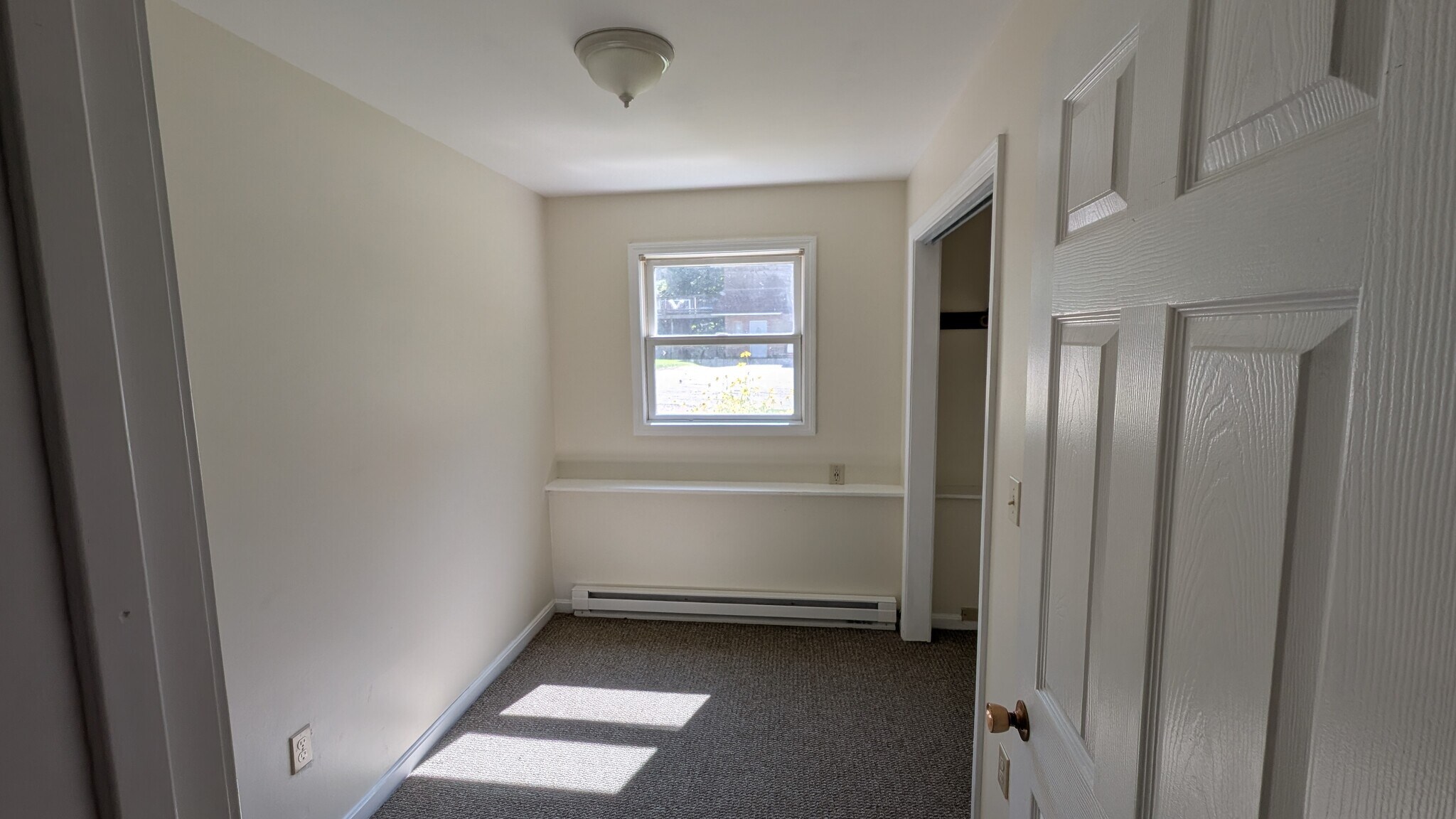 Building Photo - 48F Mansfield Ave
