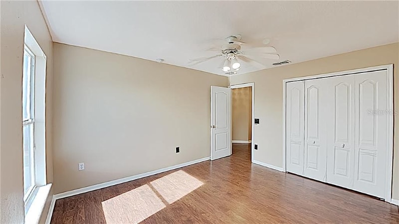 Building Photo - 1092 Hacienda Cir
