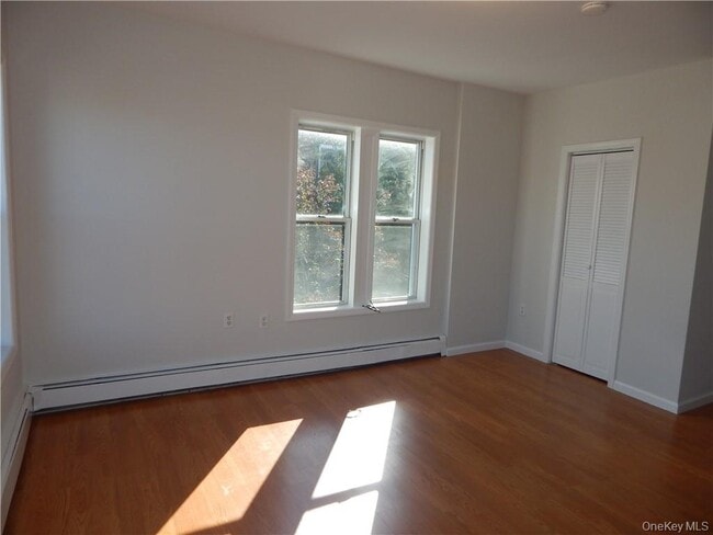 Building Photo - 5 John St