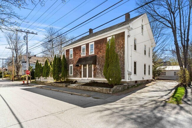 Building Photo - 95 Rumford St
